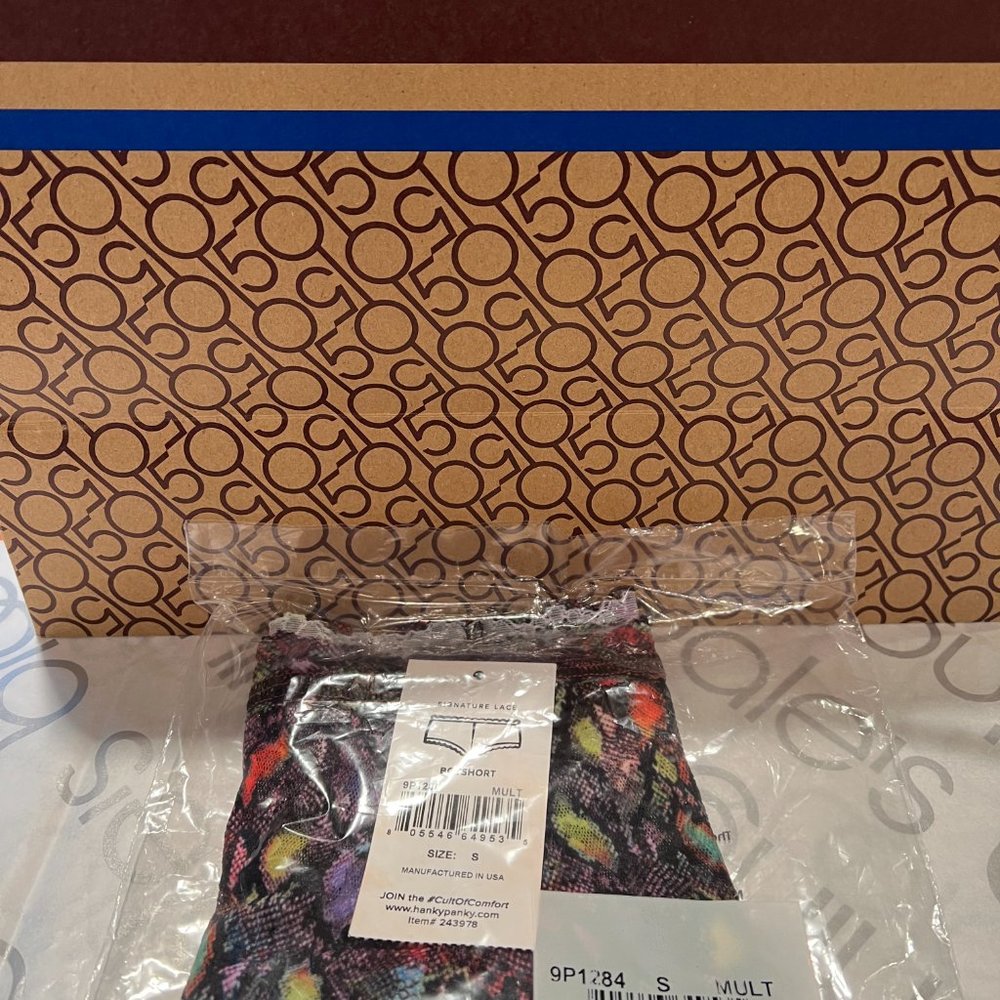 Hanky Panky Rain boa Boyshort - Picture 3 of 3